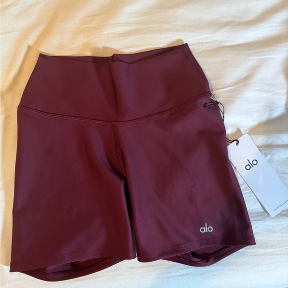 ALO Yoga Pants - ALO Yoga Women's Deep Burgundy Bike Shorts